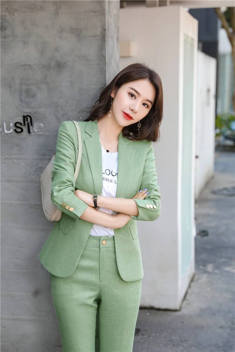 Women Formal Wear For Interview - Yenilikçi Yeşil Üniforma Tasarımları Kadınlar İçin